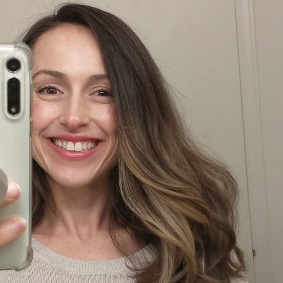 Meet your Posher, Constance - Picture 1 of 1